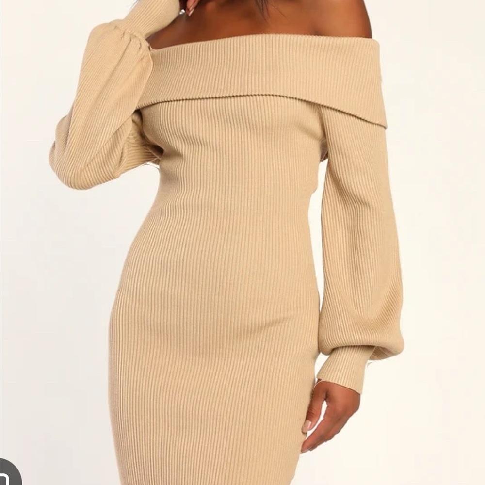 Chic Off-Shoulder Ribbed Dress - Picture 3 of 3